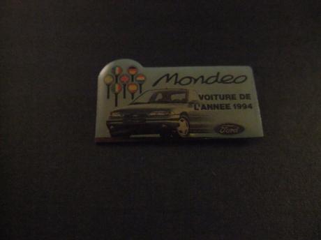Ford Mondeo auto van het jaar 1994 ( met auto)